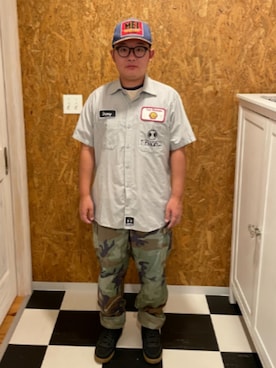 「CiNTAS（シンタス）のアイテム」を使った、ラッキーさん（メンズ・165cm）の夏コーディネート