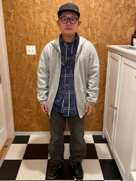 「Carhartt（カーハート）のアイテム（パーカー）」を使った、ラッキーさん（メンズ・165cm）の秋コーディネート