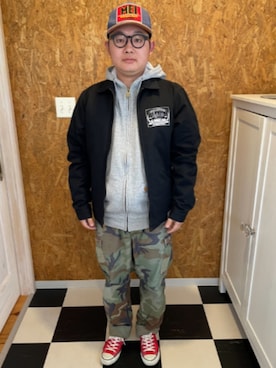 「MEI（メイ）のアイテム」を使った、ラッキーさん（メンズ・165cm）の春コーディネート