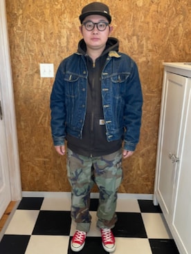 「Lee（リー）のアイテム（デニムジャケット、ブルー系）」を使った、ラッキーさん（メンズ・165cm）の冬コーディネート