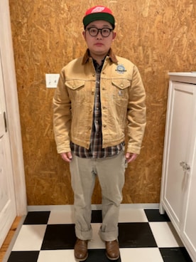 「Carhartt（カーハート）のアイテム（ジャケット/アウター、ベージュ系）」を使った、ラッキーさん（メンズ・165cm）の春コーディネート