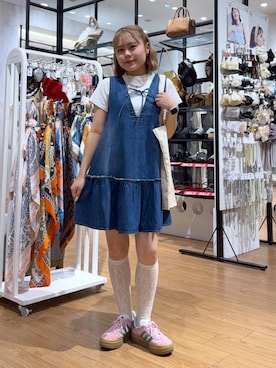 「LOWRYS FARM（ローリーズファーム）のフライスチビＴシャツＳＳ 111954（Tシャツ/カットソー）」を使った、cotomiさん（レディース・153cm・10代）の夏コーディネート