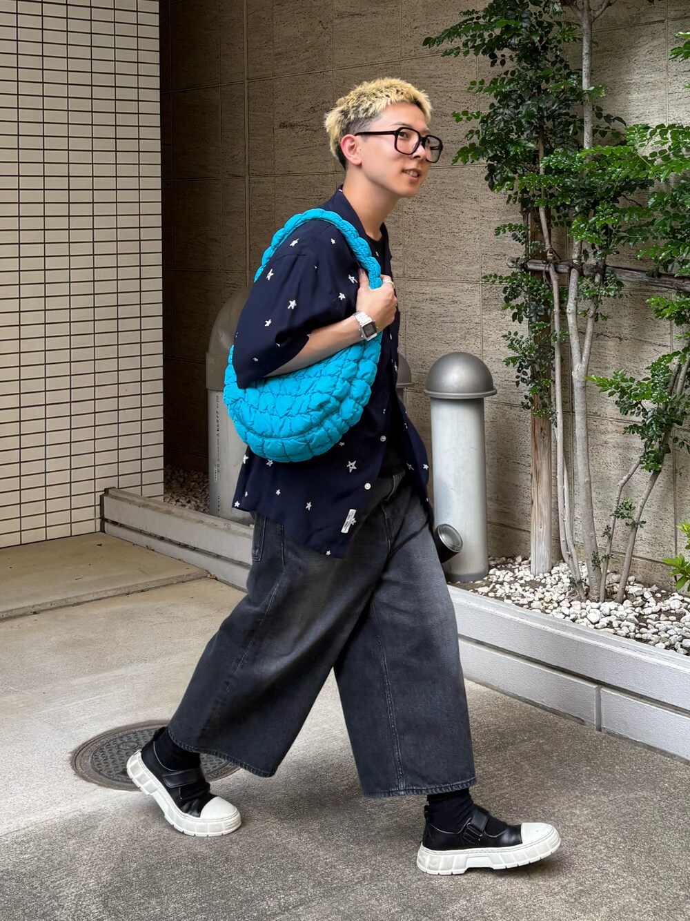 order（オーダー）の「order loose denim half pants used