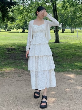 「EATME（イートミー）のBACKリボンティアードロングワンピース（ワンピース、ホワイト系）」を使った、LAMさん（レディース・162cm）の夏コーディネート