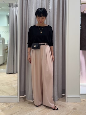 「NOLLEY’S Sophi（ノーリーズソフィ）の《セットアップ対応》ウォッシャブルバイオツイルタックワイドパンツ（その他パンツ、ピンク系）」を使った、nol takemoriさん（レディース・154cm）の秋コーディネート