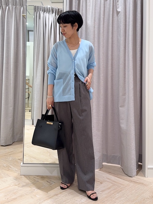 セール】《手洗い可能》綿混シアーVネックカーディガン