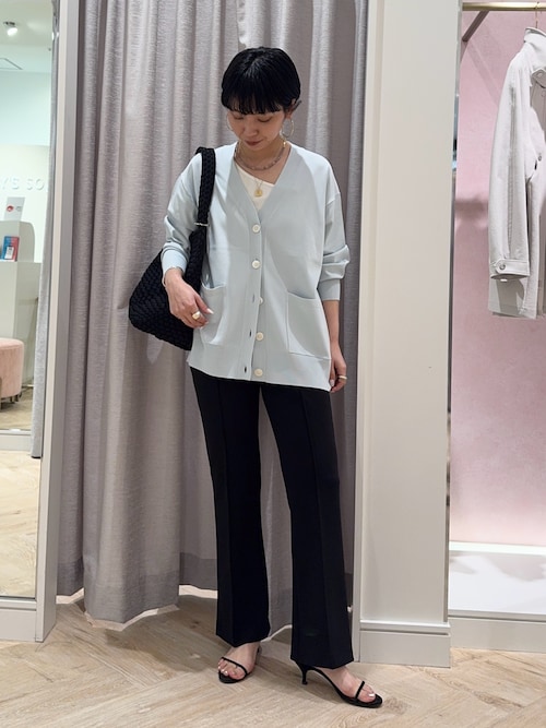 セール】【新色追加】《手洗い可能》マルチファンクションVネック