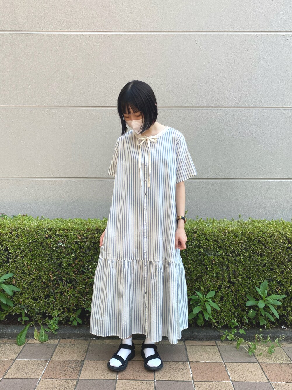 「SM2、Samansa Mos2、サマンサ モスモス(Samansa Mos2)、シンプルコーデ、ゆるコーデ、休日スタイル、低身長女子、夏、低身長、ワンピース、オトナカジュアル、ootd、夏コーデ」｜「Samansa Mos2の◎前後着配色パイピングワンピース（ワンピース、ブルー系）」を使った、yuさん（レディース・154cm）の夏コーディネートの1枚目の写真