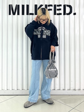 「アイテム（お弁当箱）」を使った、KARIN®︎さん（レディース・155cm）の秋コーディネート