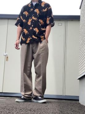 「DOCKERS（ドッカーズ）のアイテム（パンツ）」を使った、りょうすけ　RYMSさん（メンズ・176cm）の春コーディネート