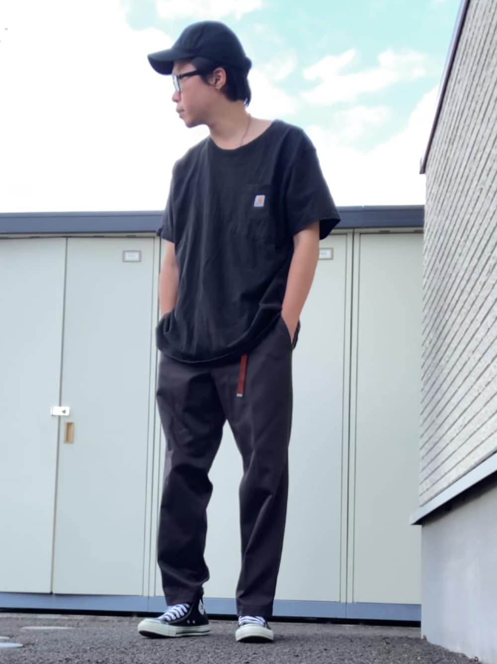「古着のアイテム（スラックス、パープル系）」を使った、りょうすけ　RYMSさん（メンズ・176cm）の夏コーディネートの1枚目の写真