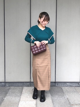 「スリット」｜「アイテム（ブーツ）」を使った、ひろみさん（レディース・162cm）の秋コーディネート