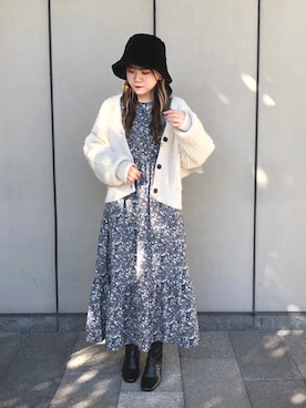 「earth music&ecology（アースミュージックアンドエコロジー）のアイテム（ハット、ブラック系）」を使った、ひろみさん（レディース・162cm）の秋コーディネート