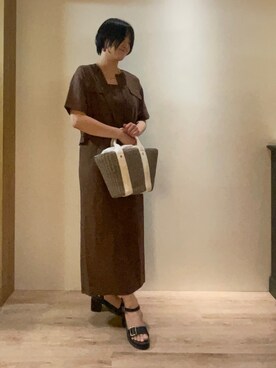 「ブラウンコーデ」｜「アイテム（ノーカラージャケット）」を使った、Momokoさん（レディース・168cm）の春コーディネート