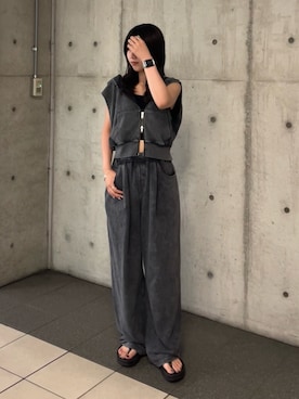 「アイテム（スウェットパンツ）」を使った、齊藤季梨さん（レディース・164cm）の夏コーディネート