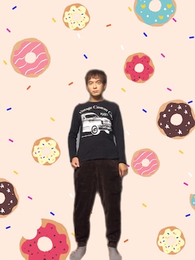 「しまむら（シマムラ）のアイテム（Tシャツ/カットソー、ブラック系）」を使った、クワちゃんさん（メンズ・172cm）の秋コーディネート