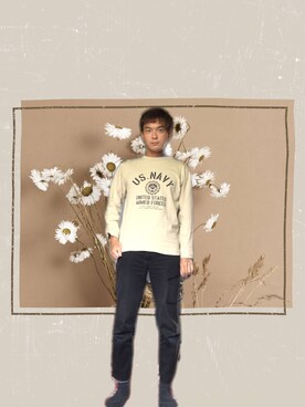 「しまむら（シマムラ）のアイテム（Tシャツ/カットソー、ベージュ系）」を使った、クワちゃんさん（メンズ・172cm）の秋コーディネート