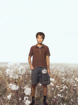 「しまむら（シマムラ）のアイテム（Tシャツ/カットソー、ブラウン系）」を使った、クワちゃんさん（メンズ・172cm）の秋コーディネート