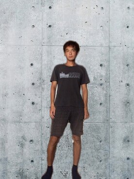 「しまむら（シマムラ）のアイテム（Tシャツ/カットソー、ブラック系）」を使った、クワちゃんさん（メンズ・172cm）の秋コーディネート