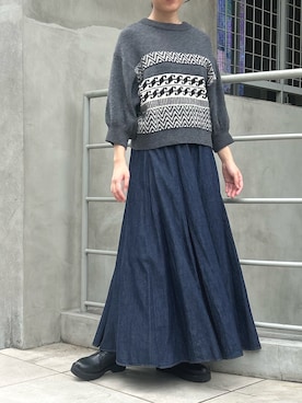 「アイテム（デニムスカート）」を使った、yさん（レディース・162cm）の秋コーディネート