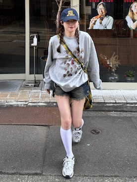 「アイテム（キャップ）」を使った、ちひろさん（レディース・153cm）の秋コーディネート