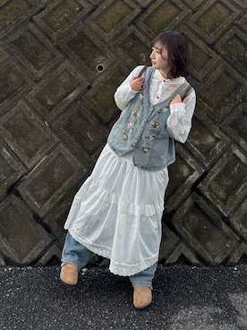 「milliamのアイテム（ベスト、ブルー系）」を使った、ちひろさん（レディース・153cm）の春コーディネート