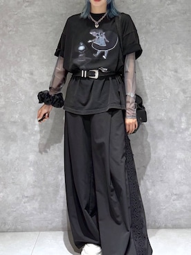 「PAGEBOY（ページボーイ）のDisney【ふしぎの国のアリス】ルーズT（Tシャツ/カットソー、グレー系）」を使った、さとみんさんの夏コーディネート