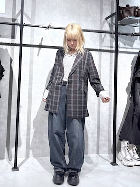 「PAGEBOY（ページボーイ）のレースアップトラックブーツ【ストレッチ/抗菌防臭/軽量/美脚】（ブーツ、ブラック系）」を使った、さとみんさんの秋コーディネート
