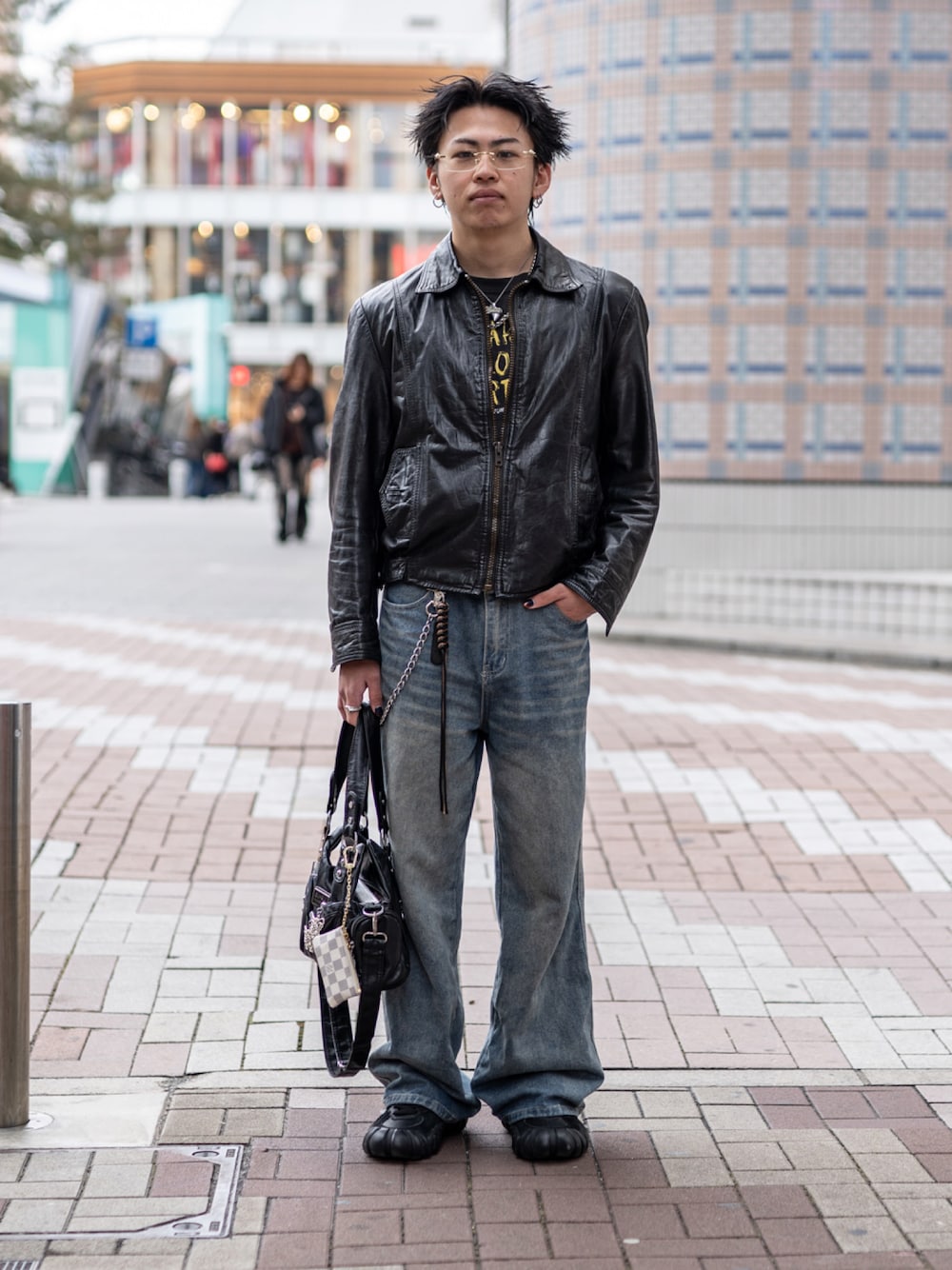 コーデのアクセントに！！【LOUIS VUITTON】ポシェットエヴァ ポシェット・エヴァ モノグラム｜ルイ・ヴィトン 公式サイト