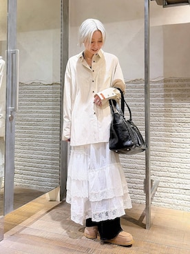 「JEANASIS（ジーナシス）のコットンフィットフレアデニム/638819（デニムパンツ、ブラック系）」を使った、みきのすけさん（レディース）の春コーディネート