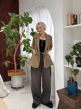 「JEANASIS（ジーナシス）のアイテム（ジャケット/アウター）」を使った、みきのすけさん（レディース・160cm）の春コーディネート