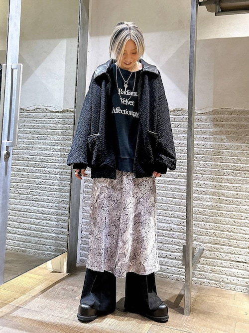 アソートグラフィックシシュウウラケプルオーバー/612228（スウェット