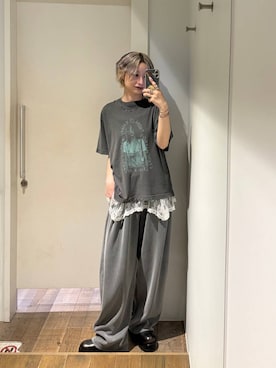 「JEANASIS（ジーナシス）のPlayfulカラーグラフィックプリントTEE/1043150（Tシャツ/カットソー、グレー系）」を使った、みきのすけさん（レディース）の夏コーディネート