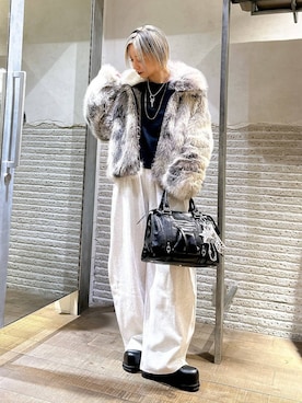 「アイテム（スマホグッズ）」を使った、みきのすけさん（レディース・160cm）の冬コーディネート