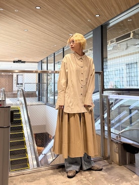 「JEANASIS（ジーナシス）のコットンフィットフレアデニム/638819（デニムパンツ、ブルー系）」を使った、みきのすけさん（レディース）の春コーディネート