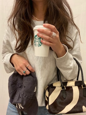 「NEW ERA（ニューエラ）のアイテム（キャップ、ブルー系）」を使った、Loveflower さん（レディース）の秋コーディネート
