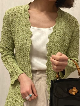 「GAP（ギャップ）のアイテム（タンクトップ、ホワイト系）」を使った、Loveflower さん（レディース）の冬コーディネート
