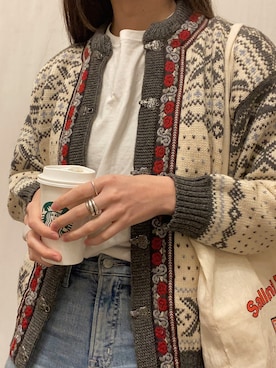 「GAP（ギャップ）のアイテム（デニムパンツ、ブルー系）」を使った、Loveflower さん（レディース）の冬コーディネート