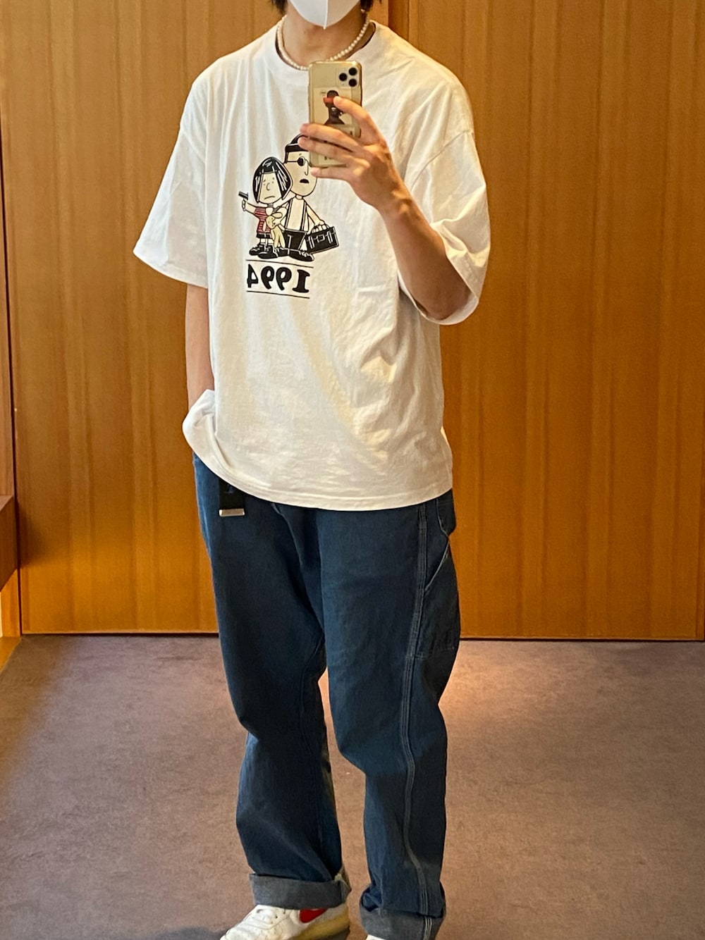 緑色キャラクターTシャツとデニムパンツセット キャラクターTシャツとデニムパンツセット デニムパンツを使った