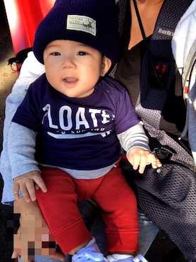 「アイテム（スウェットパンツ、レッド系）」を使った、ぐーさん（キッズ・70cm）の秋コーディネート