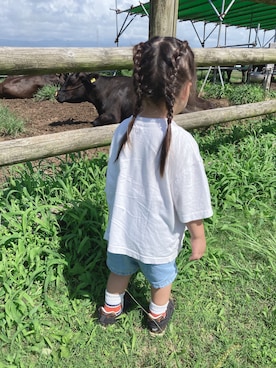 「UNIQLO（ユニクロ）のアイテム（Tシャツ/カットソー、ホワイト系）」を使った、okahoさん（キッズ・120cm）の夏コーディネート