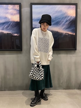 「COLONY 2139（コロニートゥーワンスリーナイン）のアイテム（ハット）」を使った、NATSUKOさん（レディース・162cm）の冬コーディネート