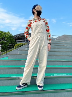 「アイテム（オールインワン・サロペット、ホワイト系）」を使った、コテンコテツさん（レディース・165cm）の春コーディネート