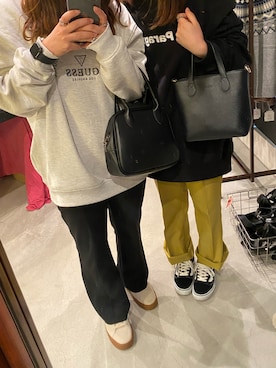 「Guess（ゲス）のアイテム（スウェット）」を使った、inoari1026さん（レディース・155cm）の冬コーディネート