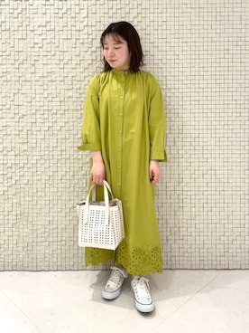 「ピスタチオ」｜「アイテム（スニーカー）」を使った、sakuさん（レディース・146cm）の春コーディネート