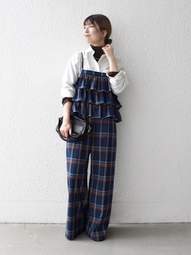 「アイテム（サロペット/オーバーオール）」を使った、藤原さん（レディース・162cm）の冬コーディネート