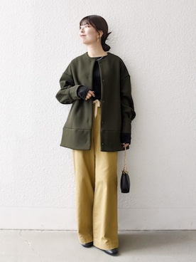 「アイテム（ノーカラーコート）」を使った、藤原さん（レディース・162cm）の秋コーディネート