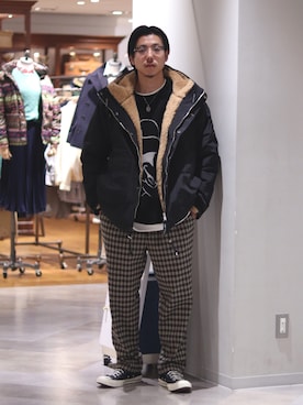 「SIERRA DESIGNS（シェラデザイン）のアイテム（マウンテンパーカー）」を使った、赤司さん（メンズ・172cm）の秋コーディネート