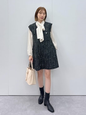 「フェミニンコーデ」｜「アイテム（ジャンパースカート）」を使った、KANAさん（レディース・162cm）の秋コーディネート