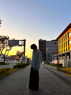 「Ellno Loset（エルノロゼット）のアイテム（ニット/セーター）」を使った、Takaさん（メンズ・180cm）の秋コーディネート